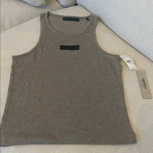 Essentials Tank